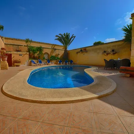 Razzett Ta' Twil Villa *